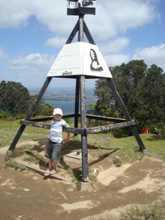 Niklas boven op Mount Maunganui