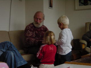 opa Roland met Sanne en Niklas